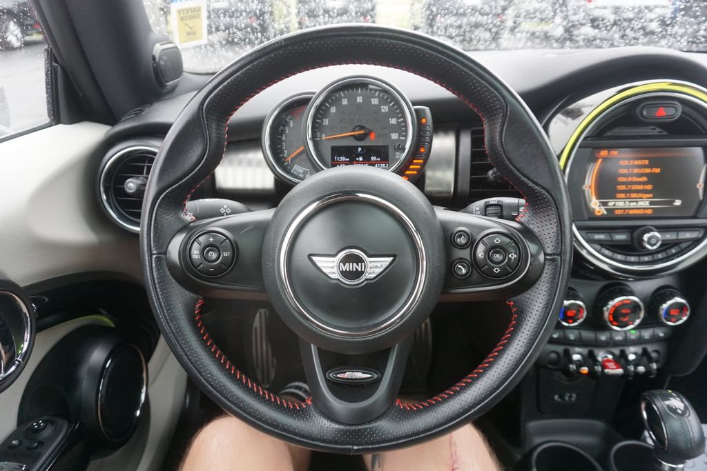 Used 2017 MINI Cooper S FWD image 3