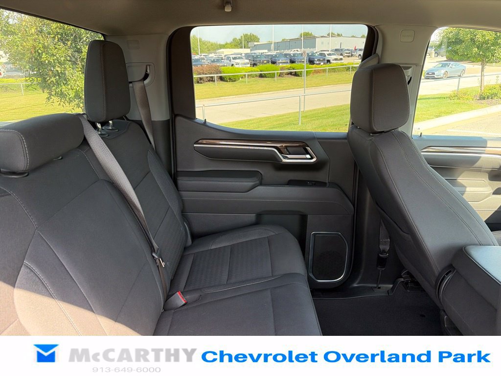 Used 2025 Chevrolet Silverado 1500 LT AWD/4WD image 34