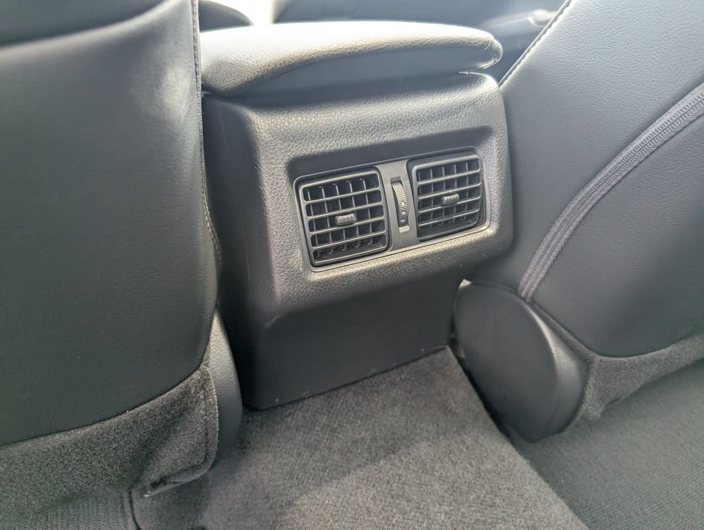 Used 2023 Toyota Camry XSE FWD image 27