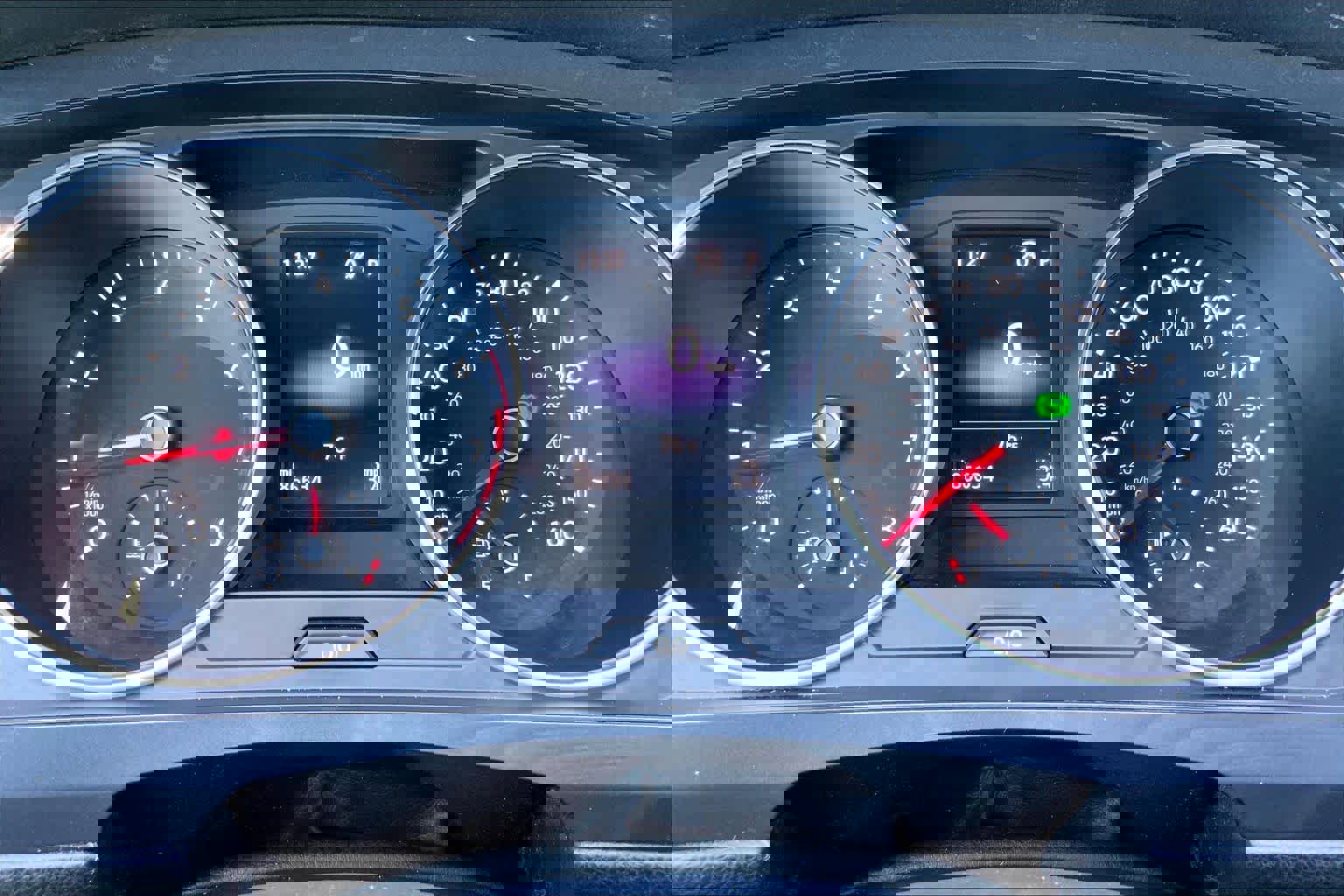 Used 2020 Volkswagen Tiguan SE R-Line image 26