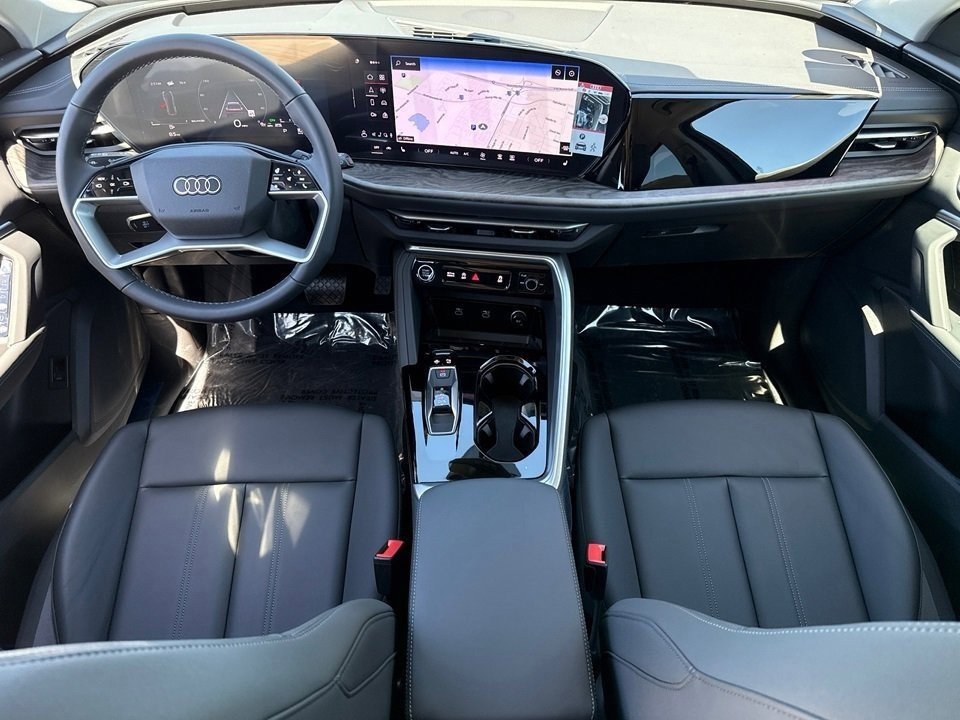 New 2025 Audi Q5 Premium image 13