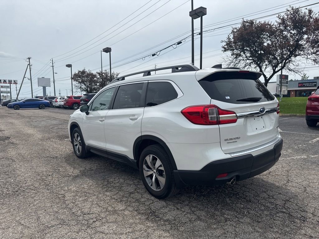 Used 2022 Subaru Ascent Premium w/ Convenience Package AWD/4WD image 3