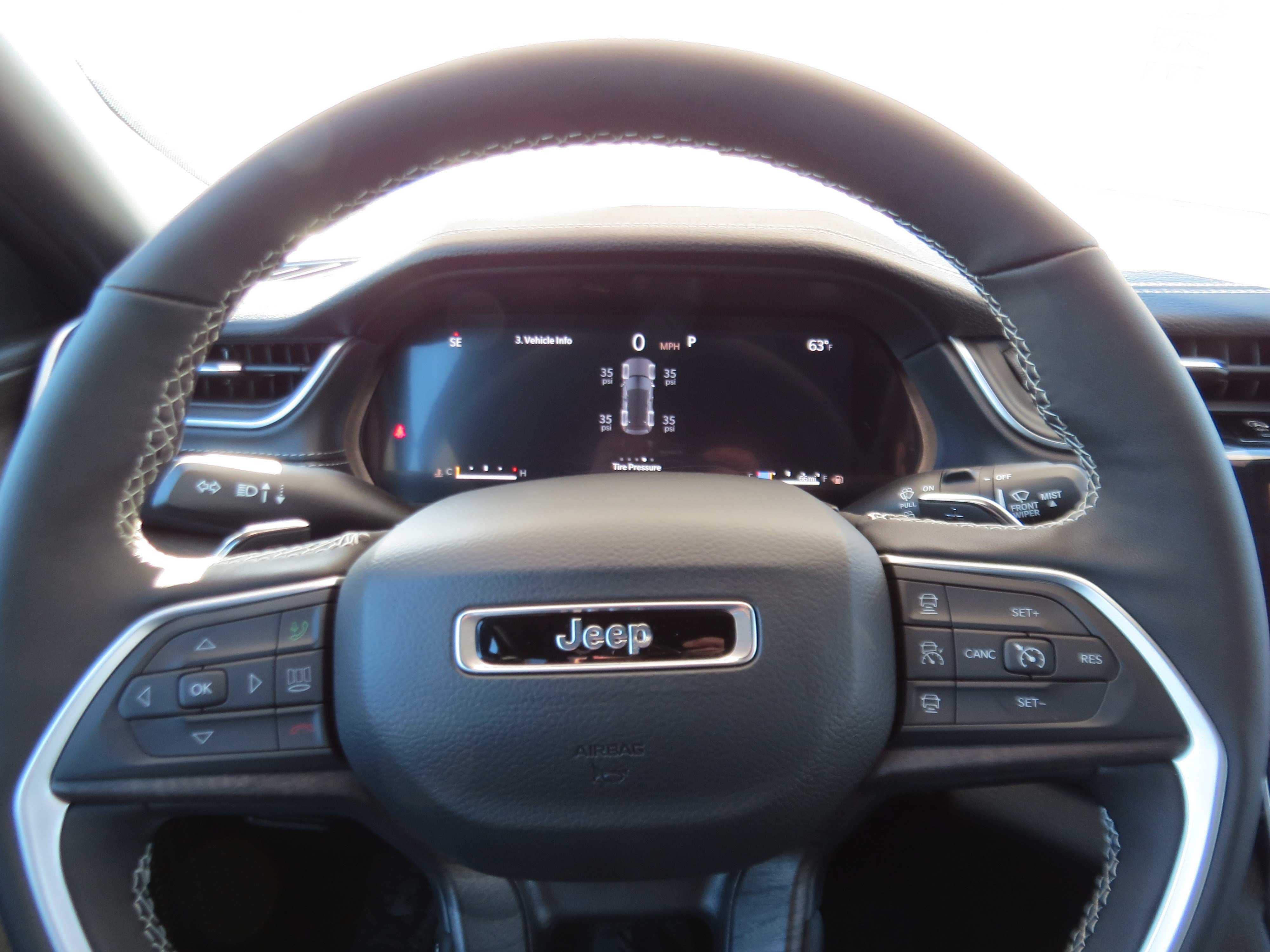 New 2025 Jeep Grand Cherokee Limited AWD/4WD image 19