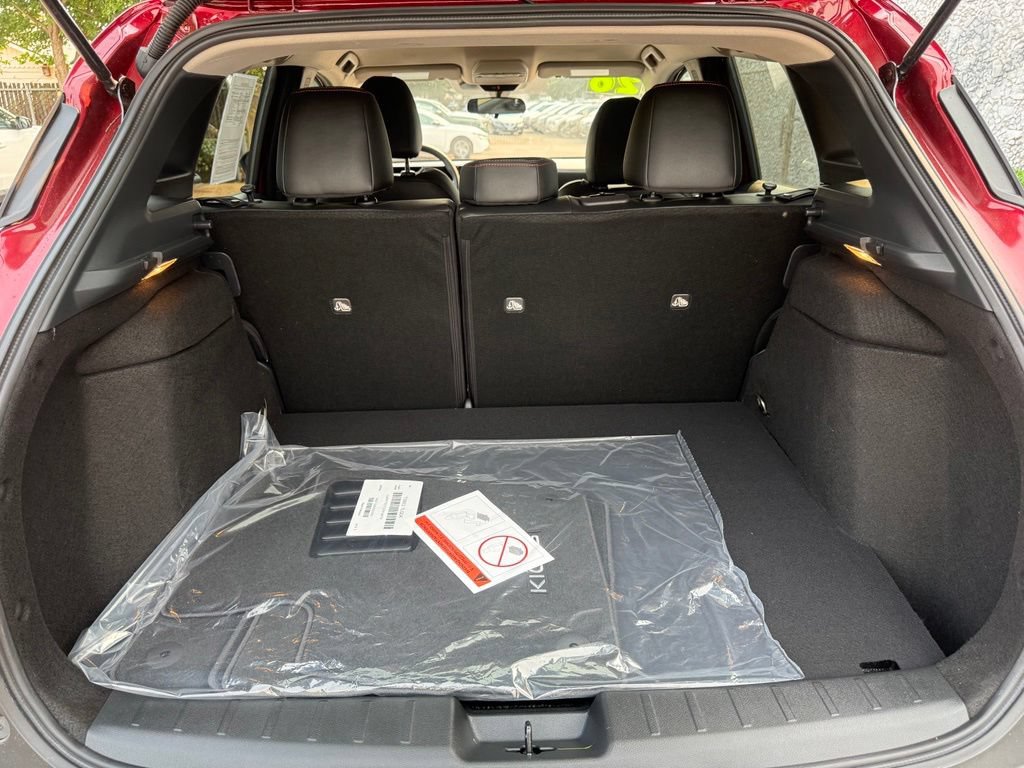 Certified 2026 Nissan Kicks SR w/ Cold Weather Package AWD/4WD image 9