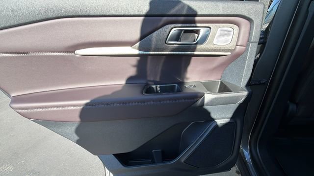 New 2026 Ford Explorer Platinum image 14