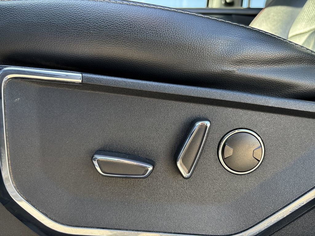 Used 2021 Ford F150 Lariat image 12