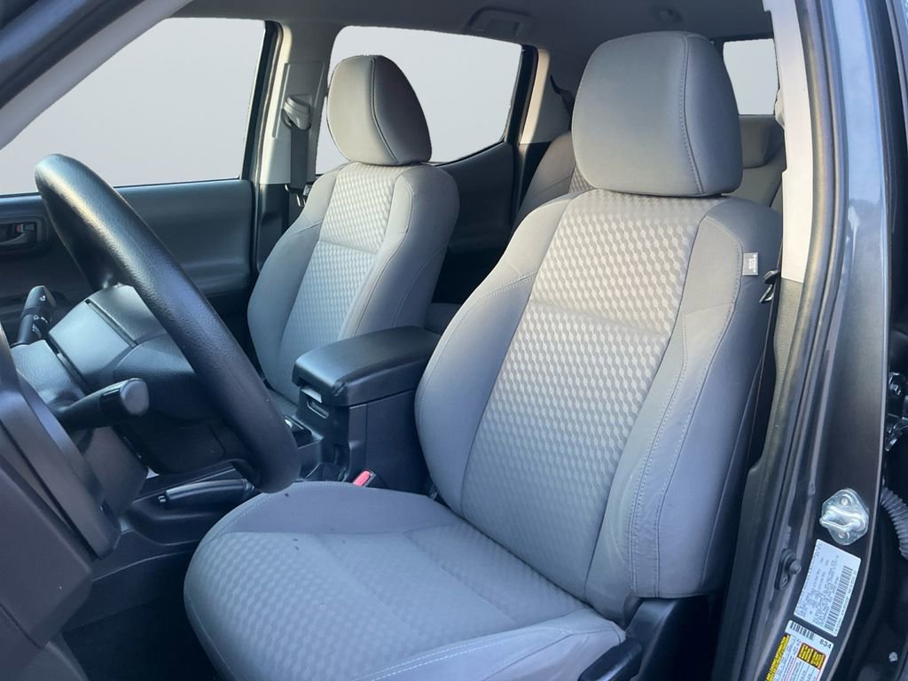 Used 2022 Toyota Tacoma SR image 10