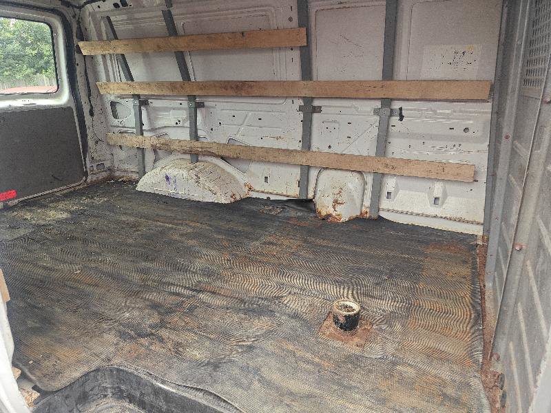 Used 2013 Ford E-250 and Econoline 250 w/ PWR Group image 9