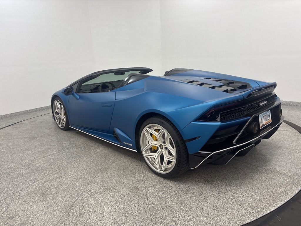 Used 2020 Lamborghini Huracan EVO image 7