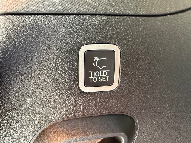 New 2026 Jeep Grand Wagoneer 4WD image 23