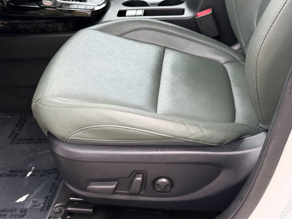 Certified 2024 Kia Seltos SX AWD/4WD image 17