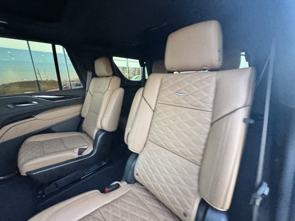 Used 2024 Cadillac Escalade Premium Luxury w/ LPO, Floor Liner Package image 16