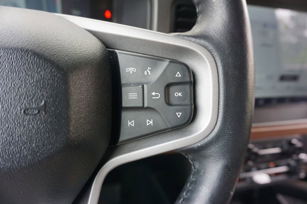 Used 2024 Ford Bronco Outer Banks image 9