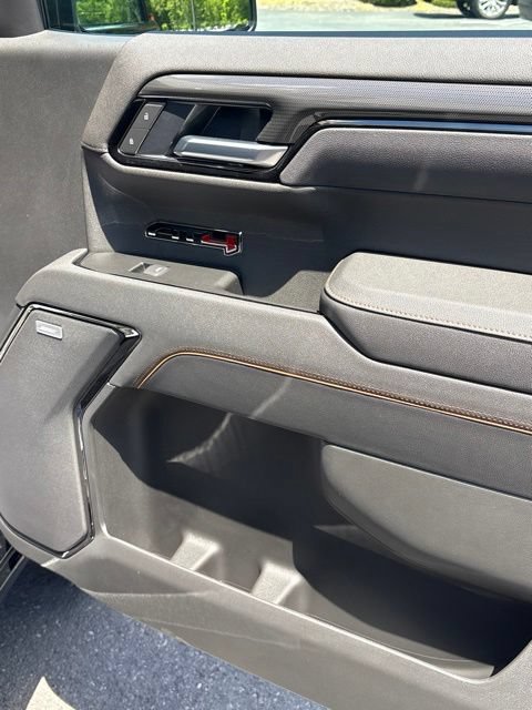 New 2026 GMC Sierra 1500 AT4 w/ Technology Package AWD/4WD image 6