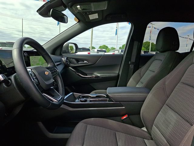 Used 2026 Chevrolet Equinox LT FWD image 11