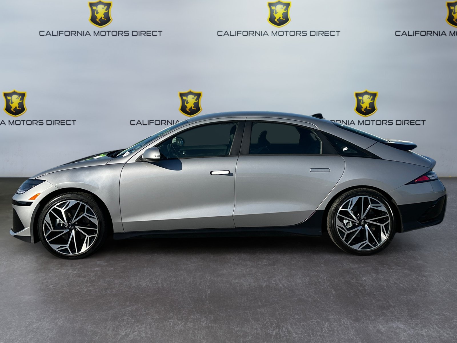 Used 2023 Hyundai Ioniq 6 SEL w/ Cargo Package RWD image 2