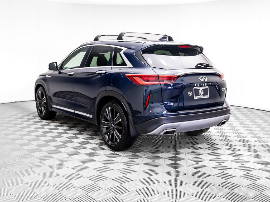 Certified 2023 INFINITI QX50 Sensory w/ Accent Package AWD/4WD image 4
