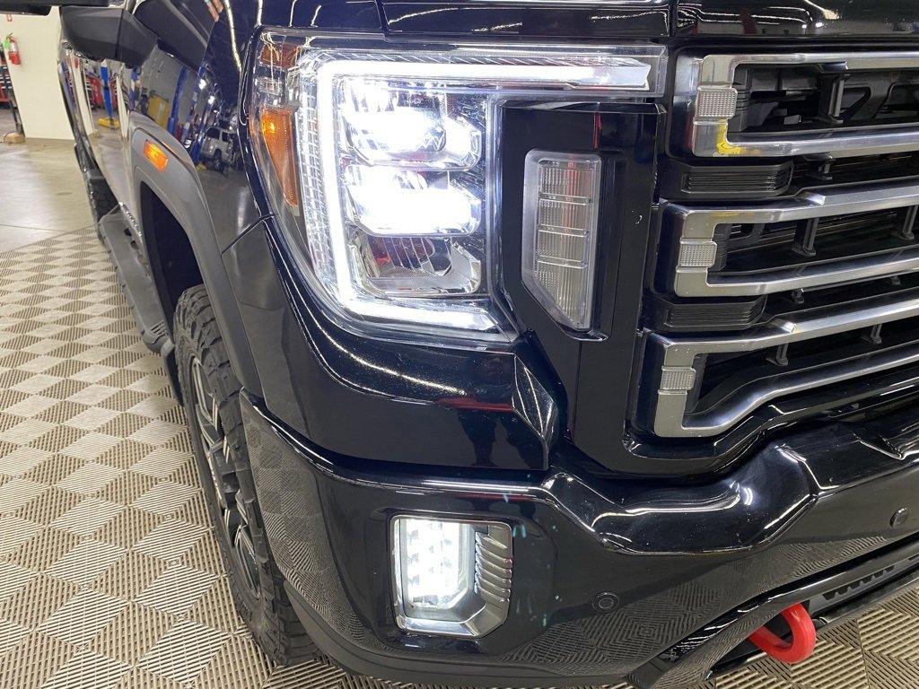 Used 2022 GMC Sierra 2500 AT4 w/ AT4 Premium Plus Package image 2