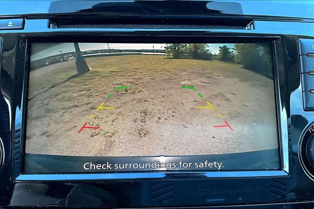 Used 2020 Nissan Rogue SV image 15