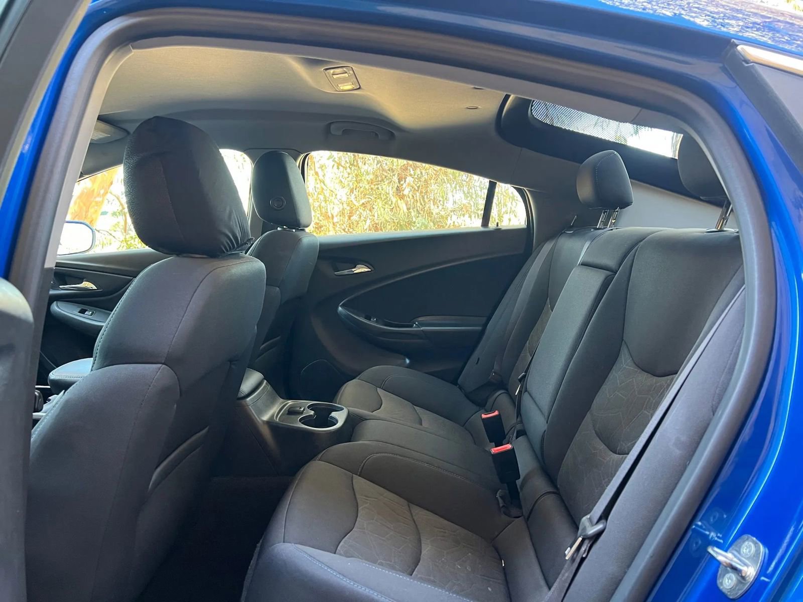 Used 2017 Chevrolet Volt LT w/ Comfort Package image 24