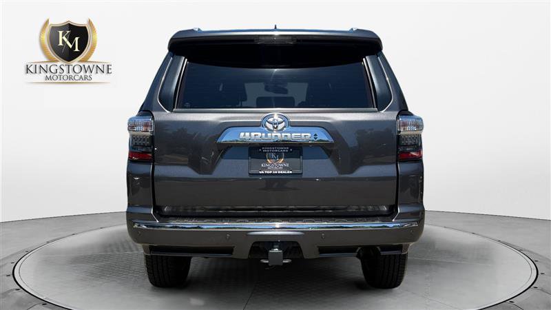 Used 2017 Toyota 4Runner Limited AWD/4WD image 4