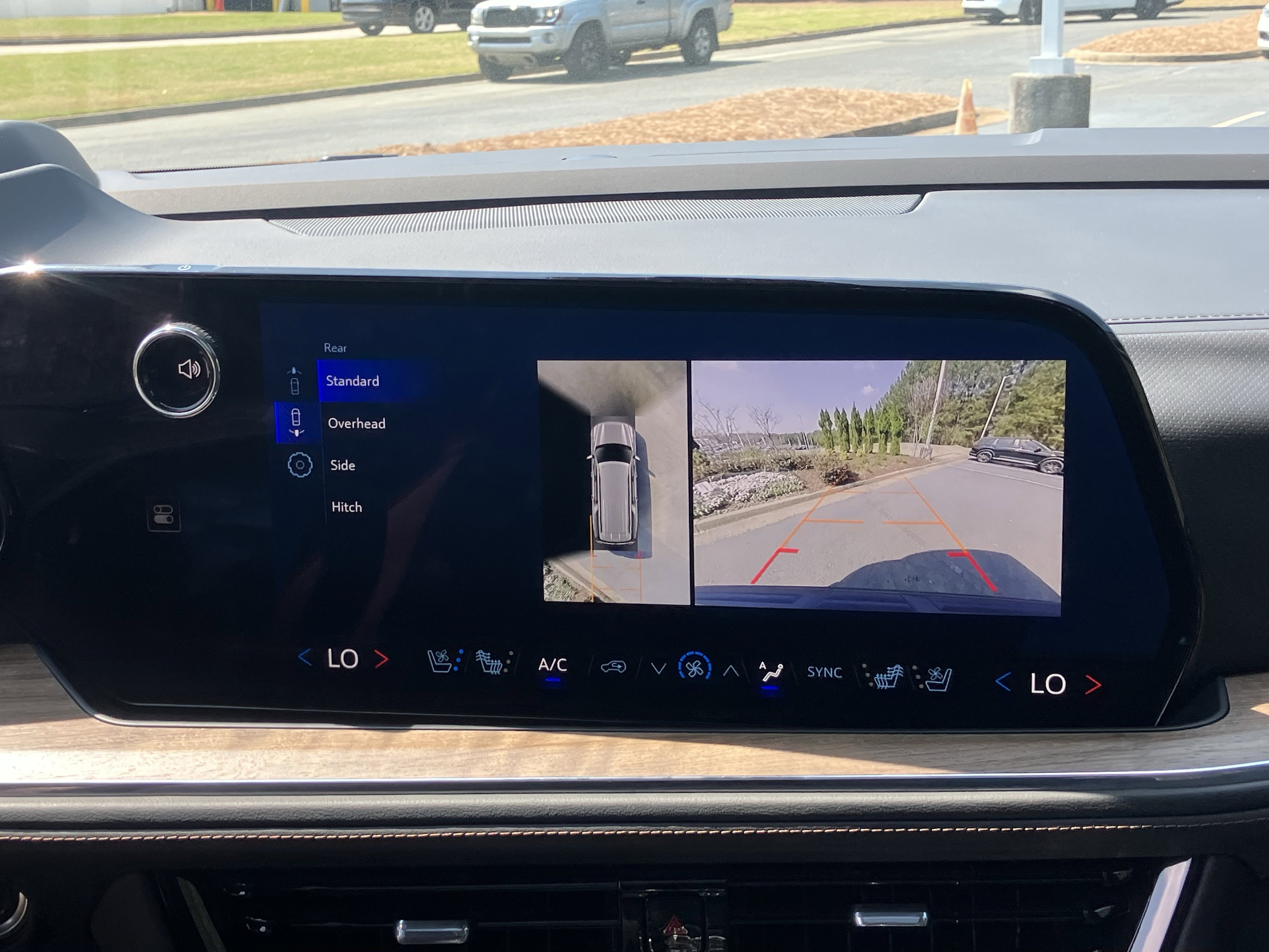 Used 2025 Chevrolet Suburban High Country w/ Sun And Tow Package image 28