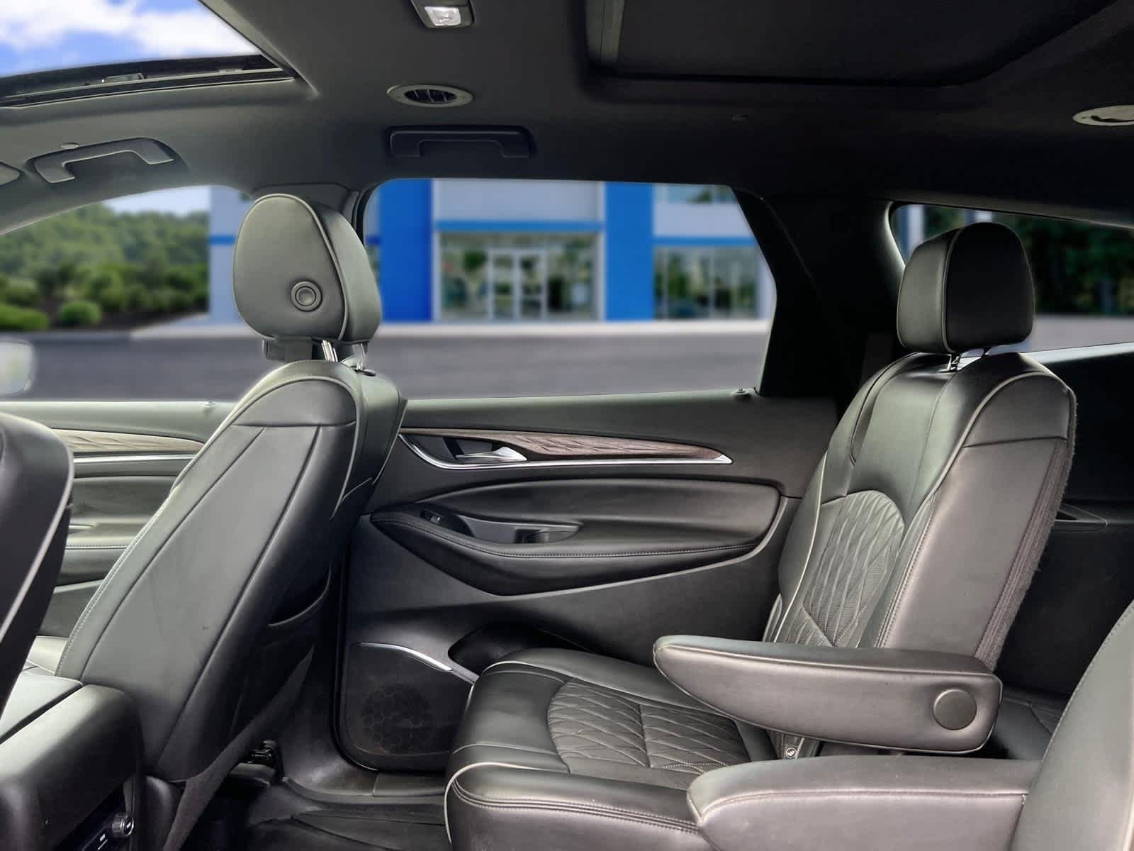Certified 2022 Buick Enclave Avenir w/ Trailering Package, 5000 lbs. AWD/4WD image 26
