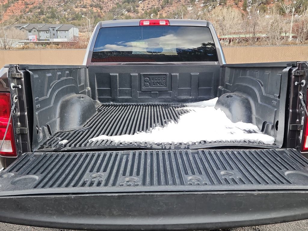 Used 2021 RAM 1500 Classic SLT image 12