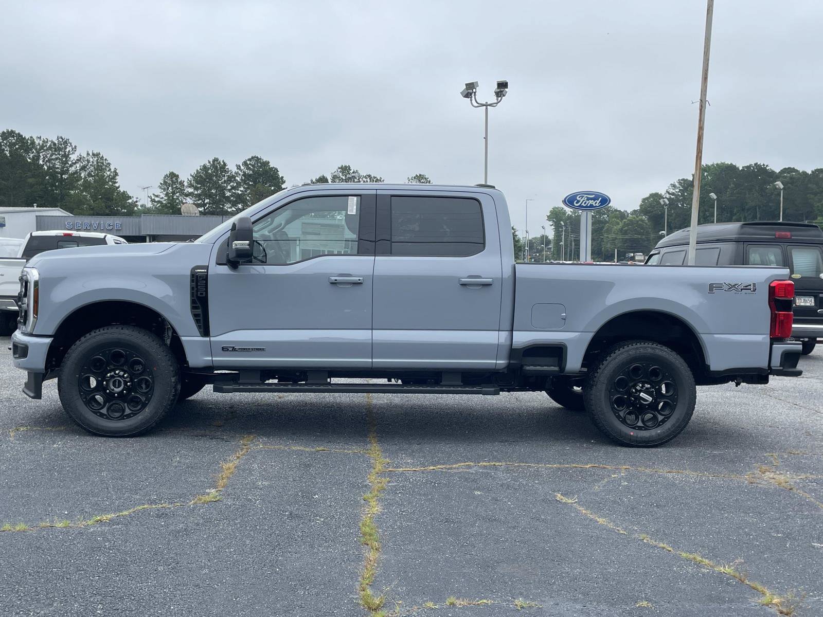 New 2025 Ford F250 Lariat w/ Lariat Ultimate Package image 4