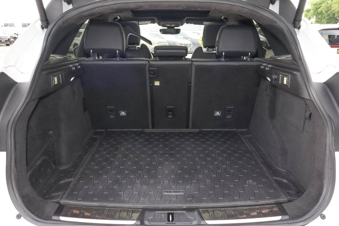 Used 2020 Jaguar F-PACE R-Sport AWD/4WD image 10