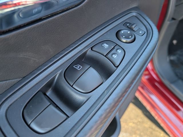 New 2025 Nissan Versa SV w/ Trunk Package image 16