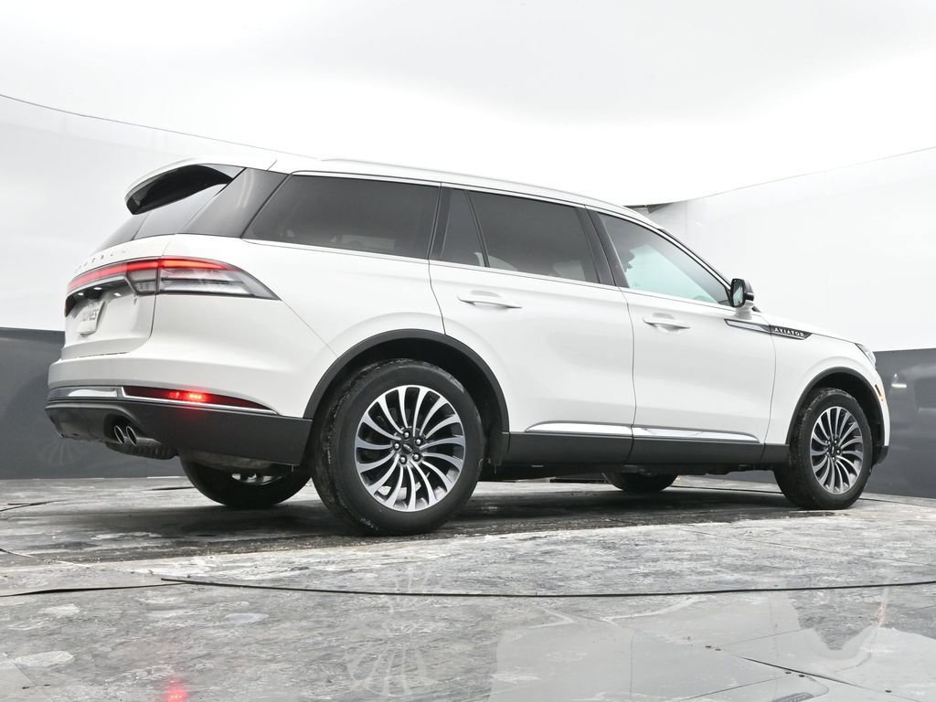 Used 2023 Lincoln Aviator AWD w/ Premium Package image 52