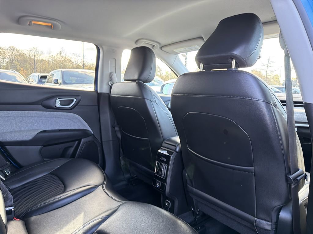 Used 2022 Jeep Compass Latitude image 16