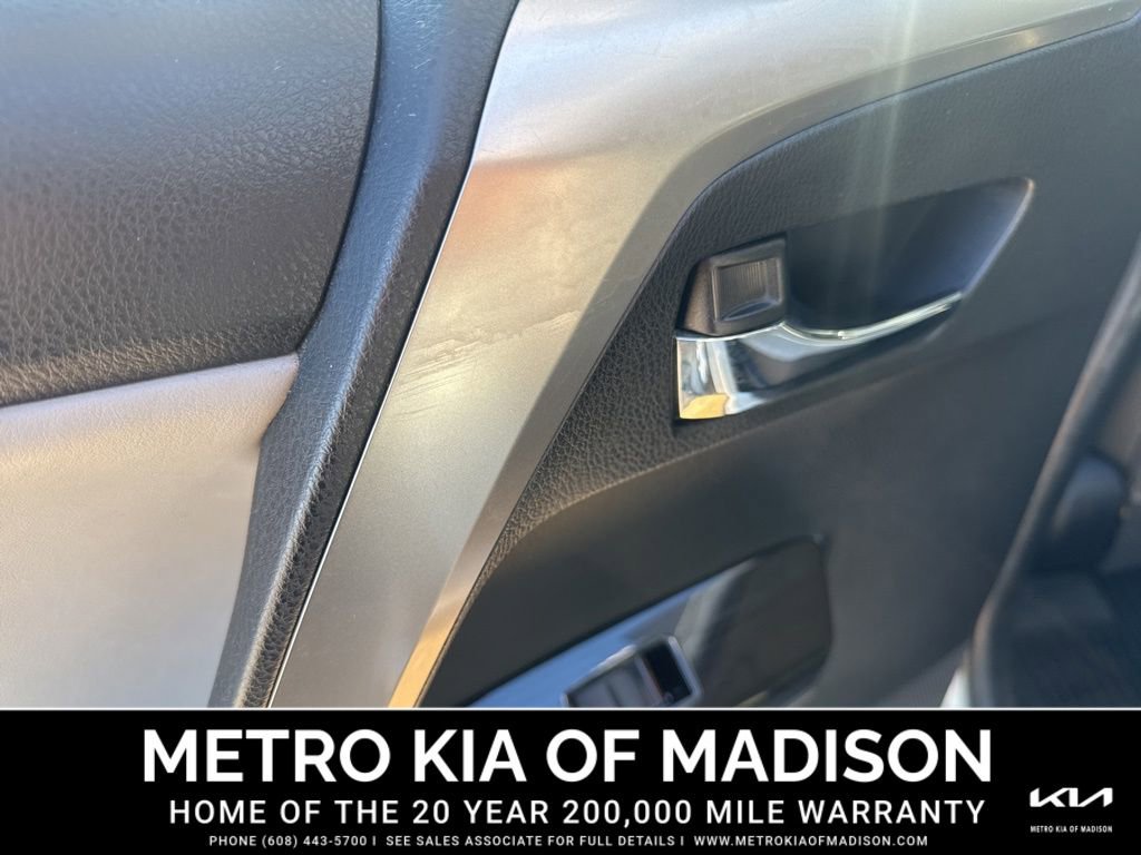 Used 2018 Toyota RAV4 Limited w/ Advanced Technology Package image 25