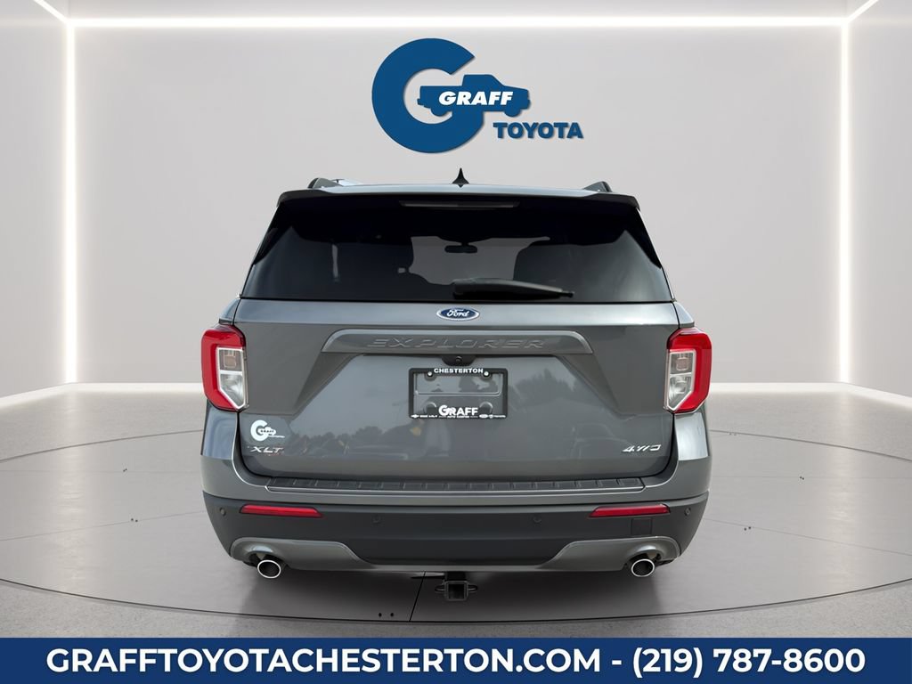 Used 2023 Ford Explorer XLT w/ Equipment Group 202A AWD/4WD image 8