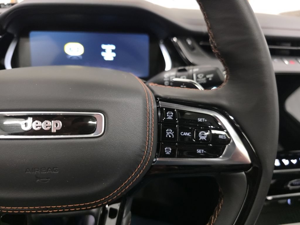 New 2026 Jeep Grand Cherokee Summit AWD/4WD image 17