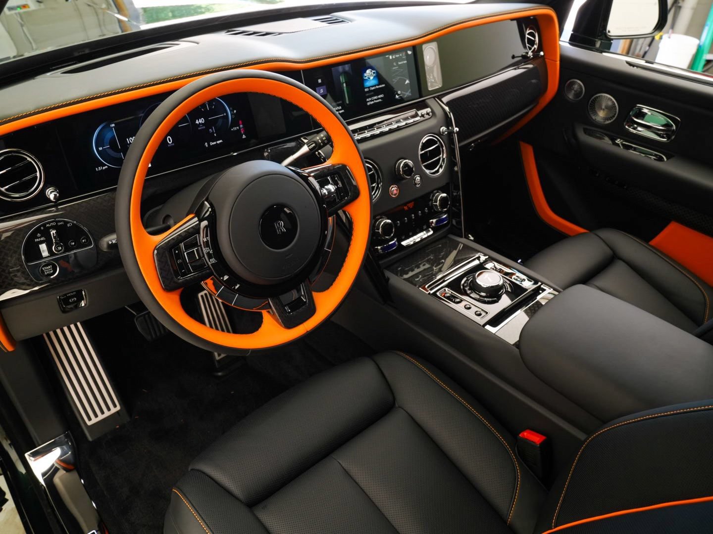 New 2027 Rolls-Royce Cullinan Black Badge AWD/4WD image 17