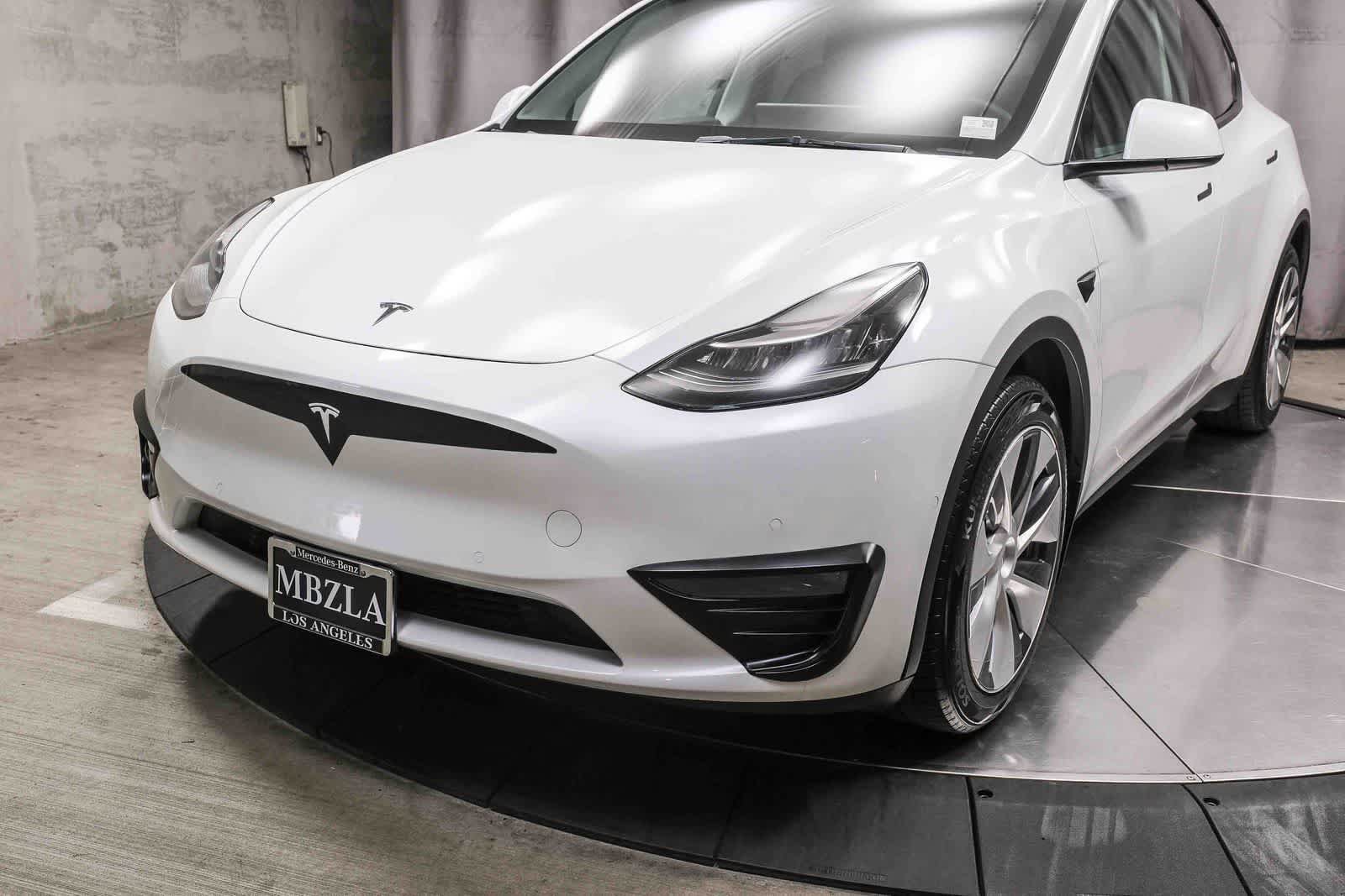 Used 2022 Tesla Model Y Long Range AWD/4WD image 11