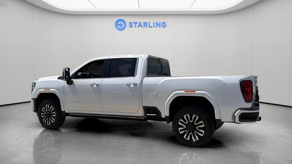 Certified 2024 GMC Sierra 3500 Denali Ultimate AWD/4WD image 4