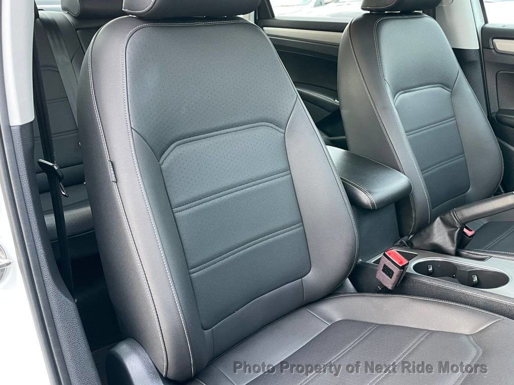 Used 2020 Volkswagen Passat 2.0T SE image 10