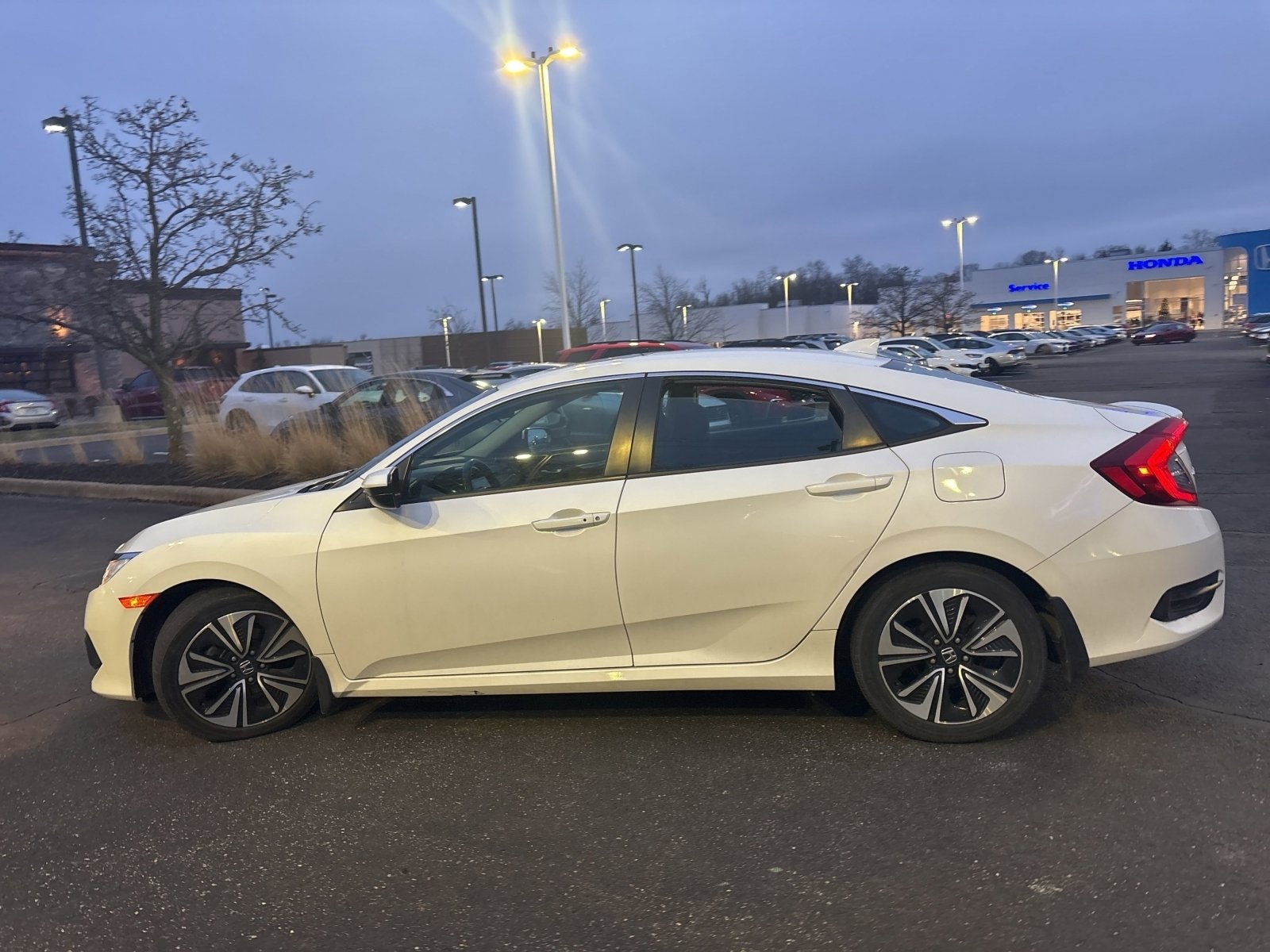 Used 2018 Honda Civic EX-T image 13