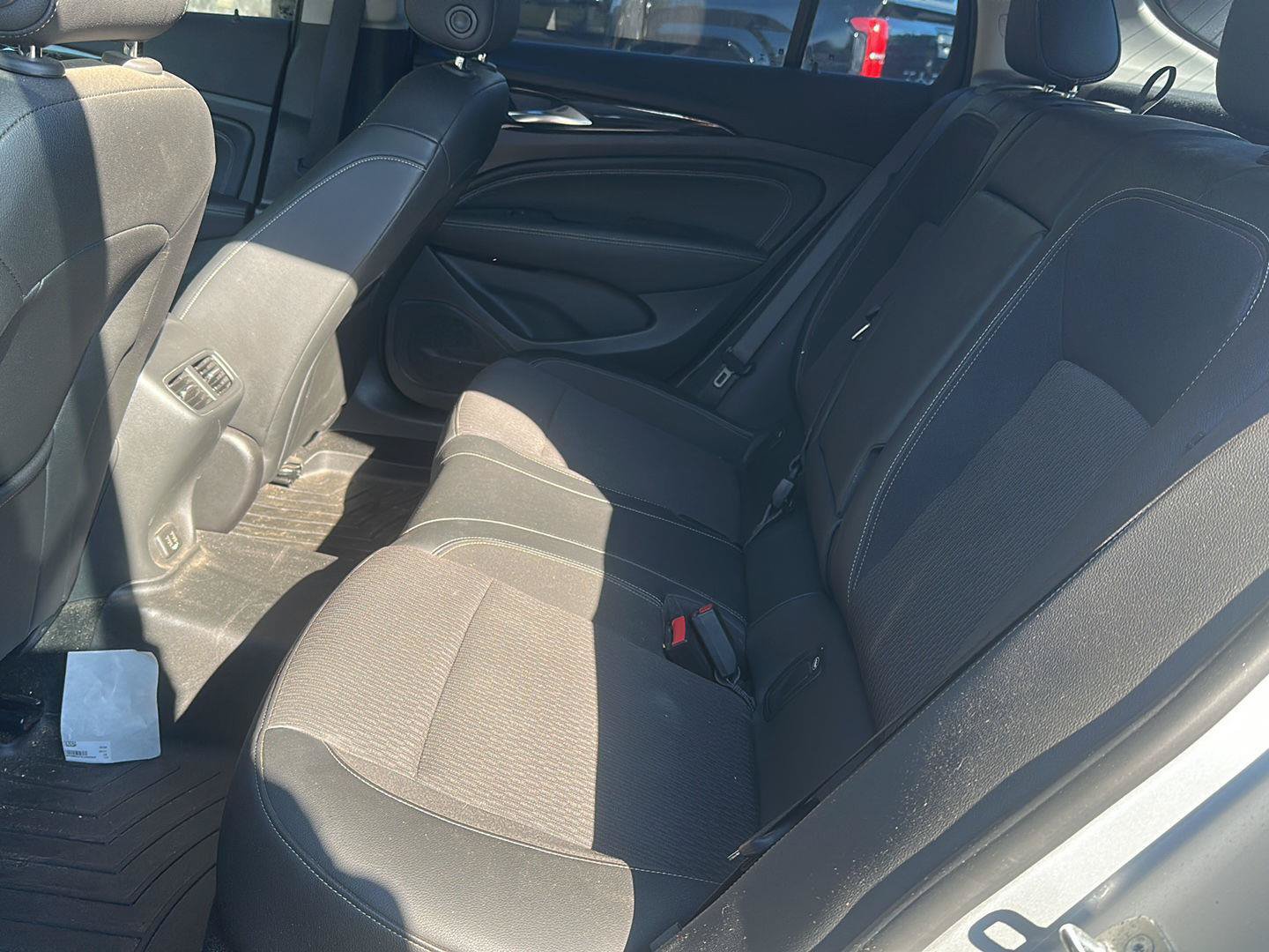 Used 2019 Buick Regal Preferred FWD image 9