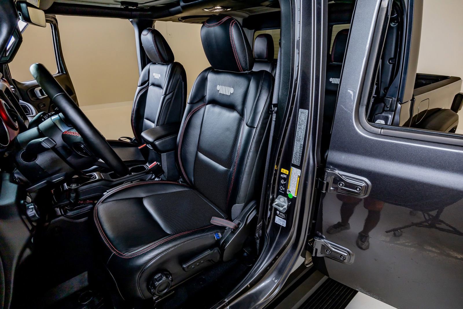 Used 2023 Jeep Gladiator Rubicon w/ LED Lighting Group image 31