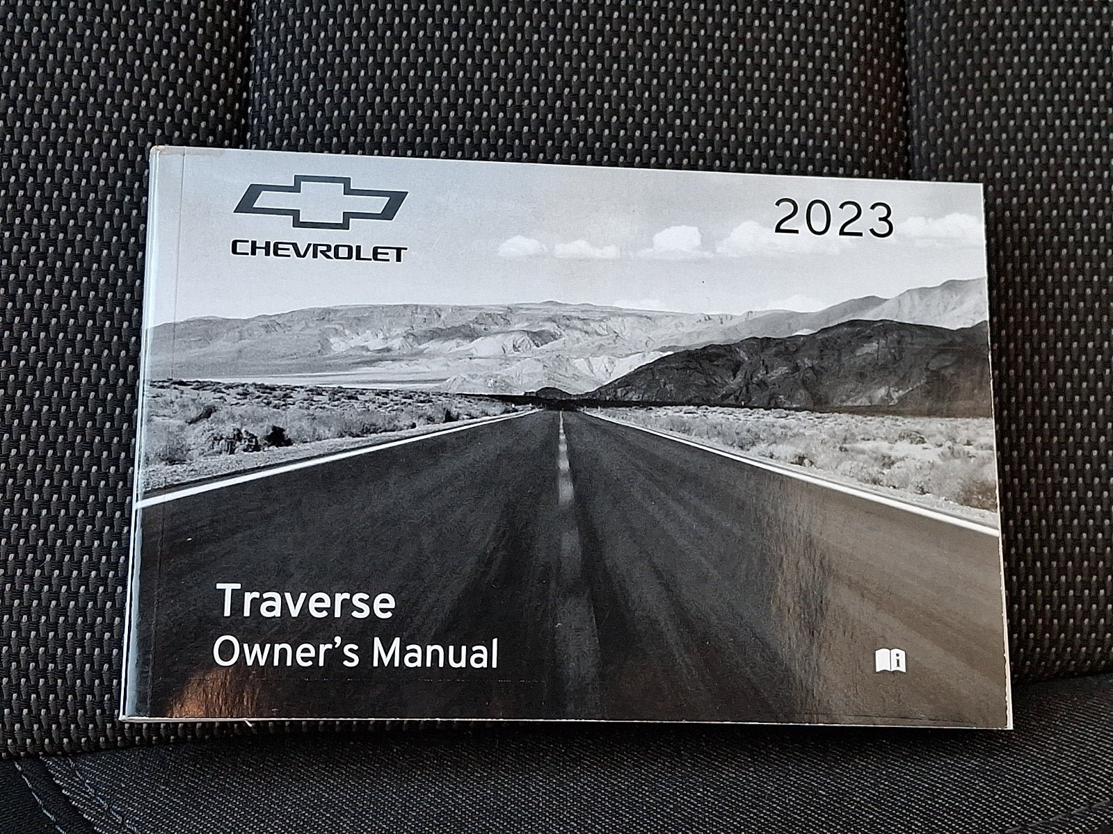 Used 2023 Chevrolet Traverse LT AWD/4WD image 28