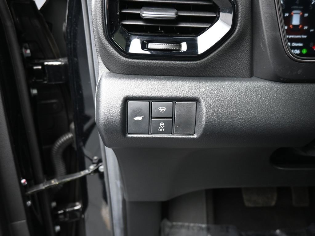 Used 2025 Honda Pilot TrailSport image 33