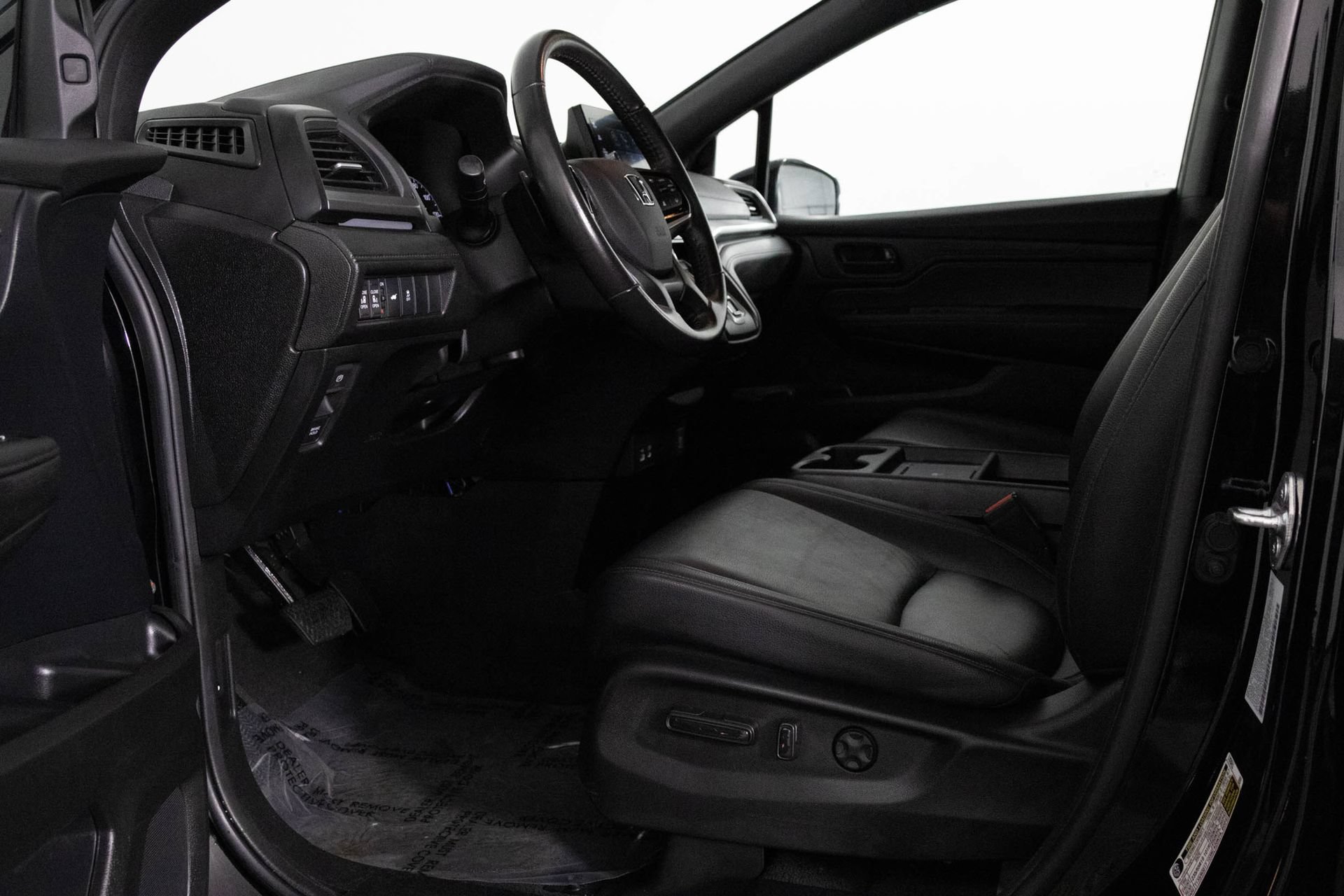 Used 2025 Honda Odyssey Sport-L image 14