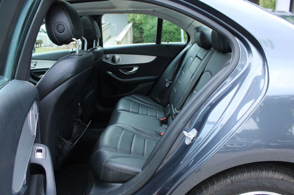 Used 2015 Mercedes-Benz C 300 4MATIC Sedan image 31