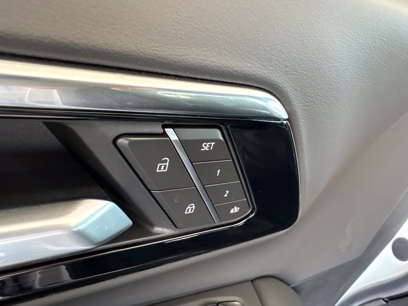 New 2027 Chevrolet Tahoe LT w/ Comfort Package RWD image 13