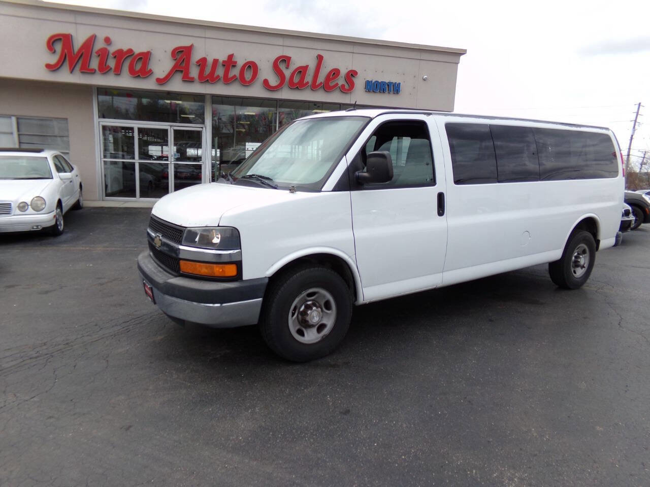 Used 2013 Chevrolet Express 3500 LT w/ LT Preferred Equipment Group RWD image 1