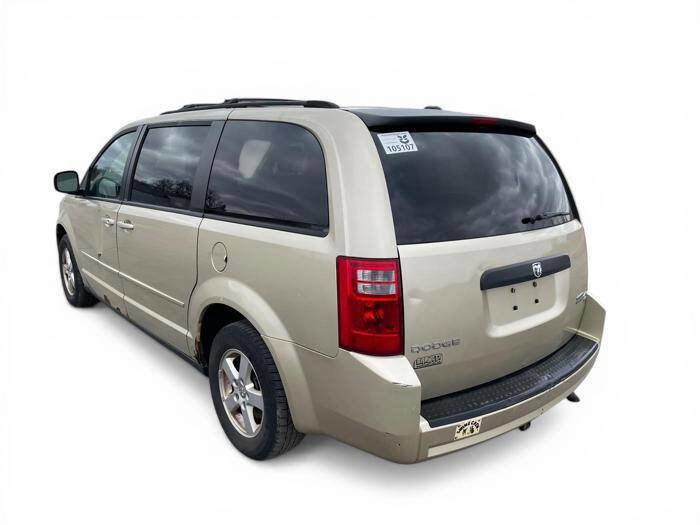 Used 2010 Dodge Grand Caravan Hero image 3